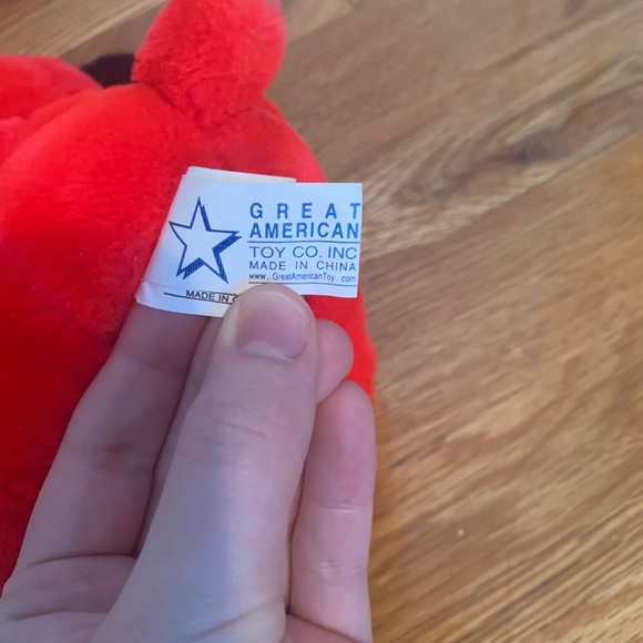 Red dog - Picture 3 of 3